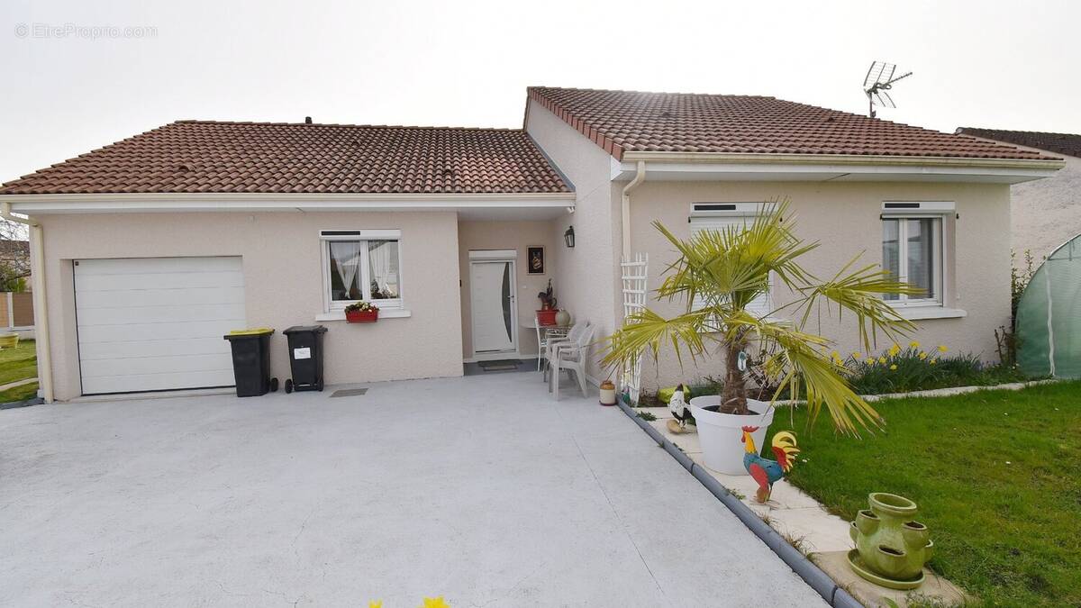 Maison à BELLERIVE-SUR-ALLIER