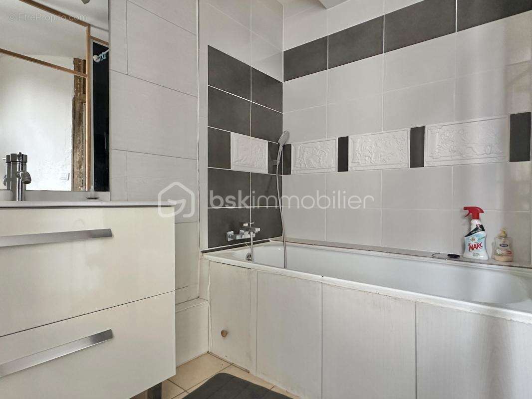 Appartement à DOUCHY