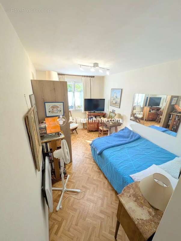 Maison à SAVIGNY-LE-TEMPLE