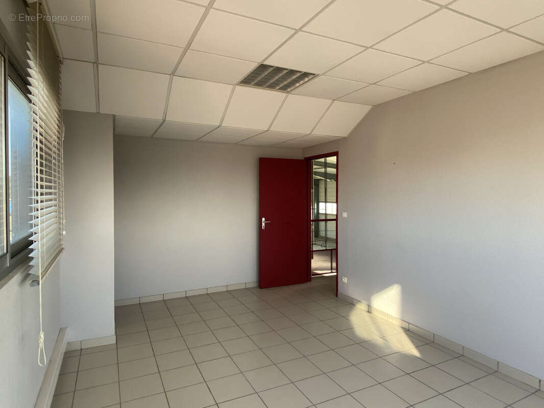 Commerce à RIVESALTES