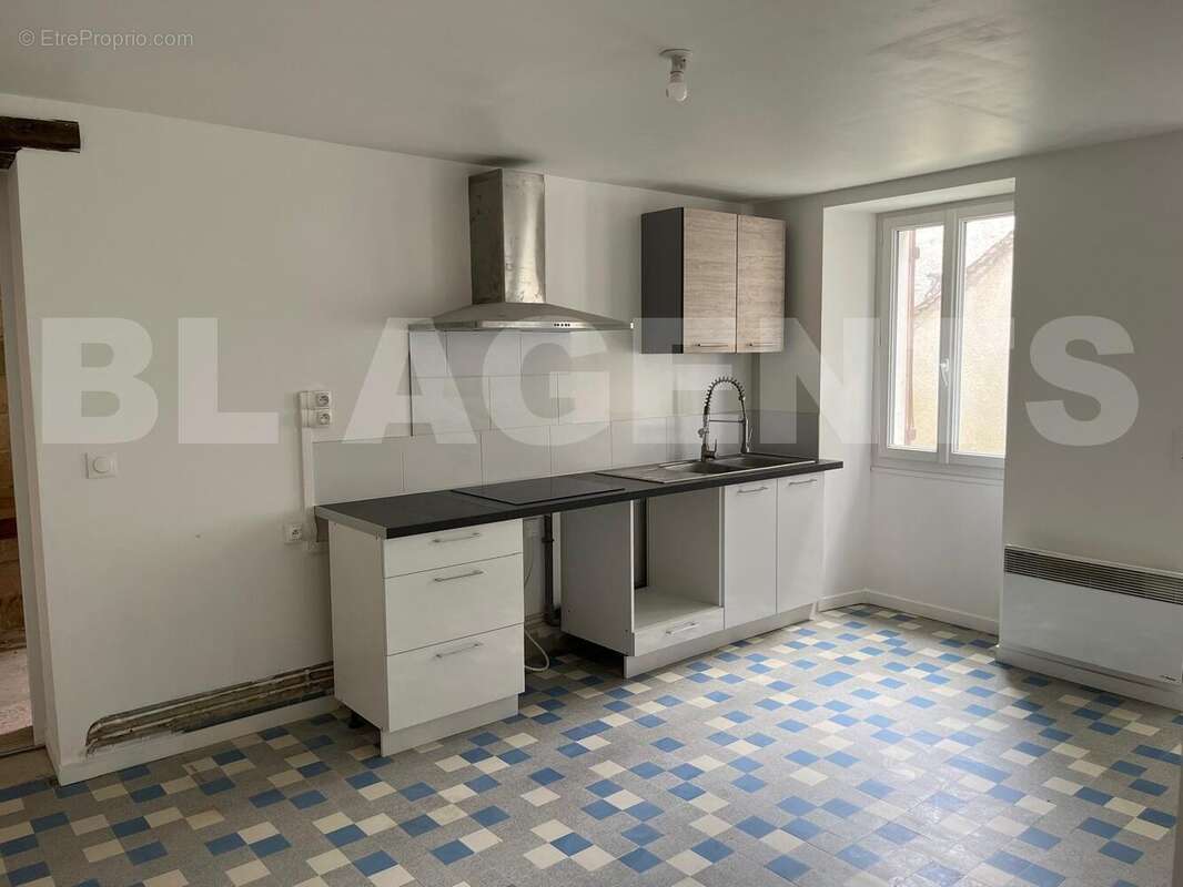 uuu - Maison à SOURDUN