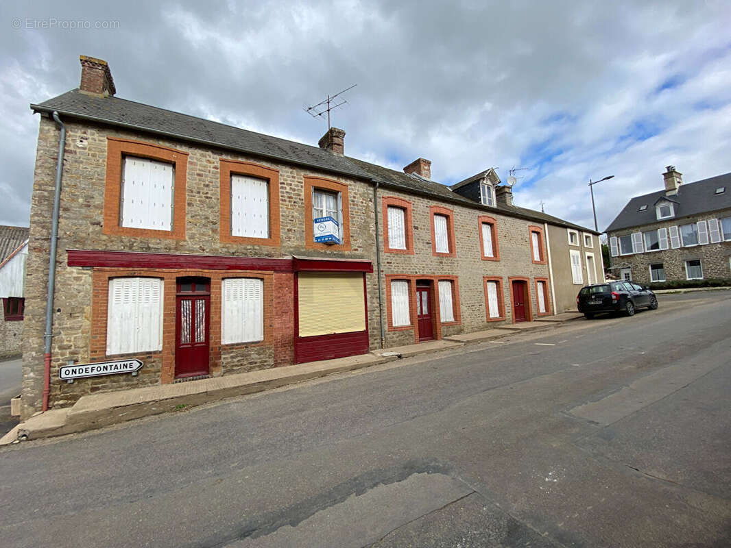 Maison à MONTCHAUVET