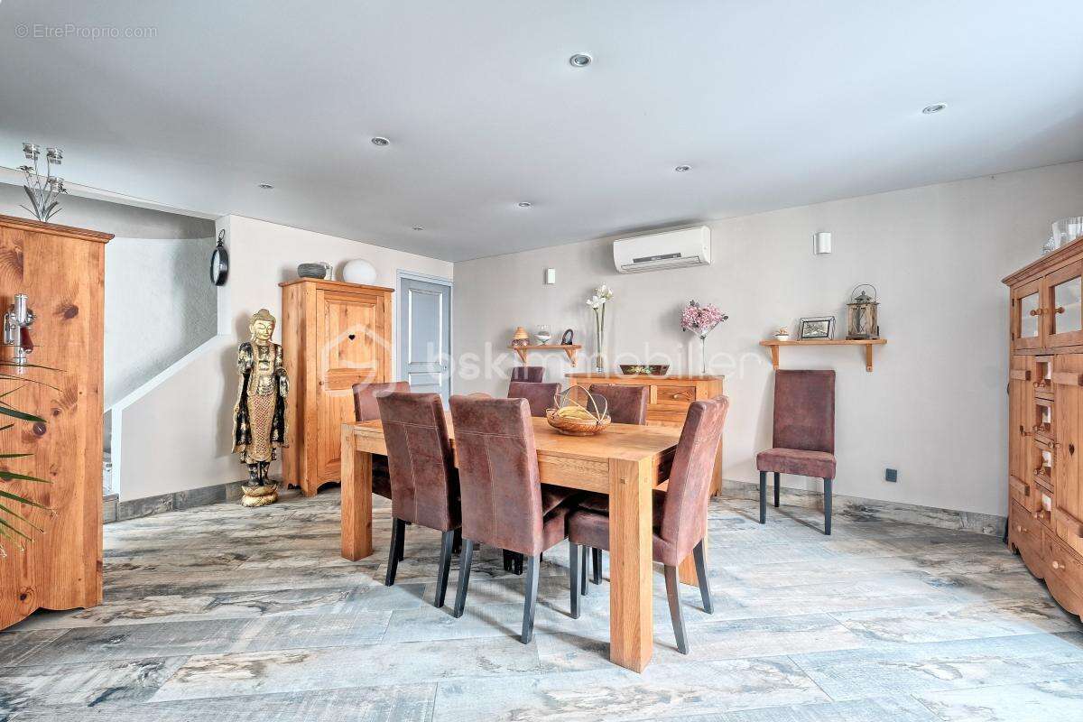 Maison à VILLEVAUDE