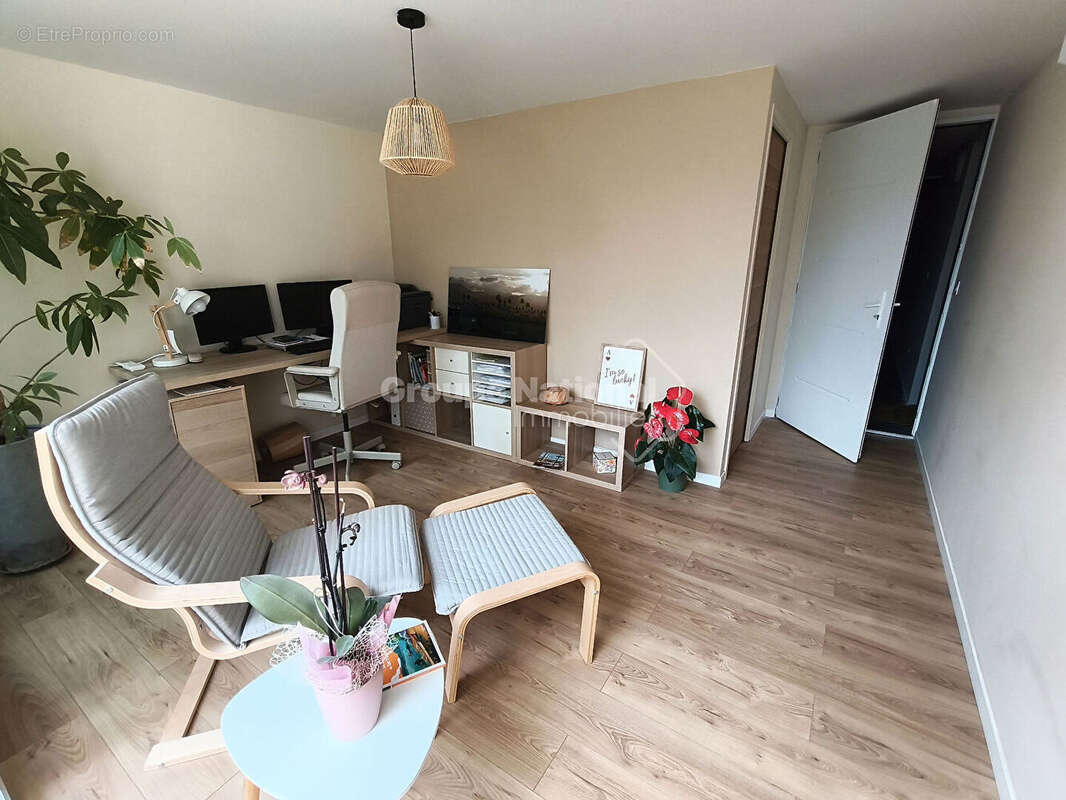 Villa familiale rénovée 197 m² - Piscine - Dépendance - photo 9