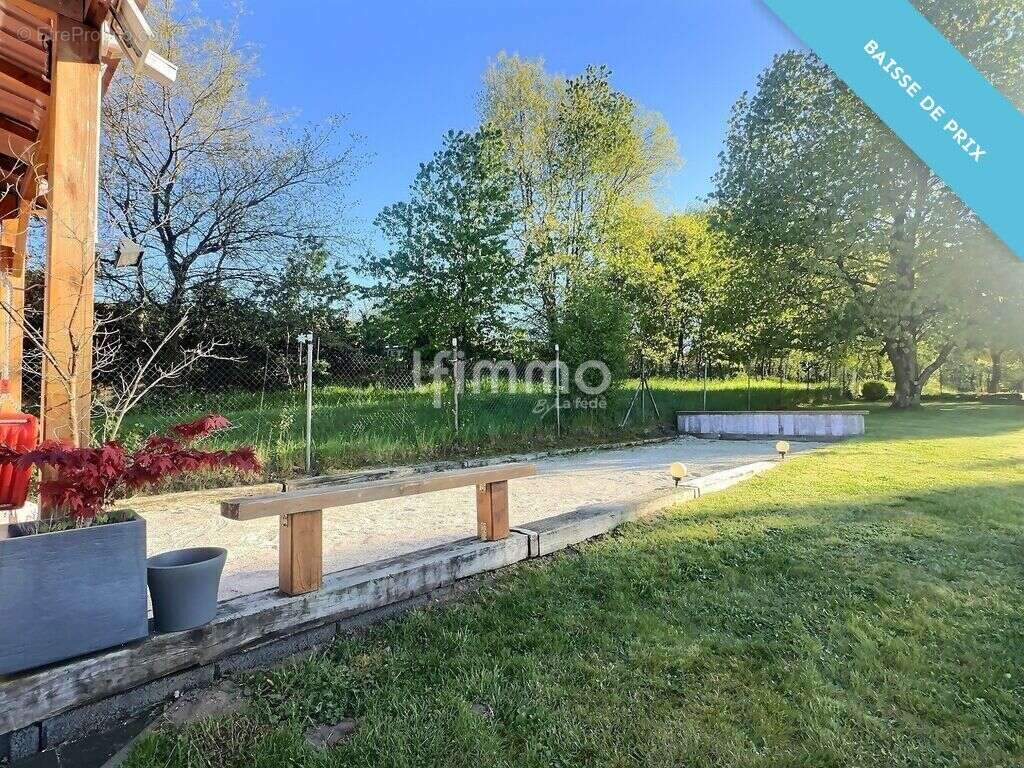 Maison 186,37 m2 T6/7 avec véranda - photo 16