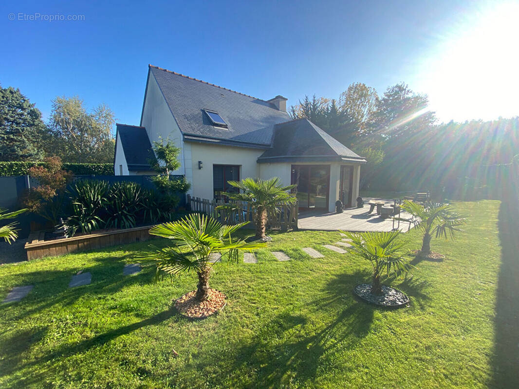 Maison à JUGON-LES-LACS