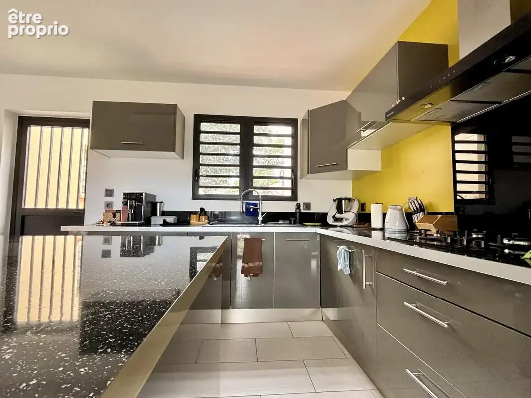 Villa t4 bois de nefles ste clotilde avec spa - photo 4