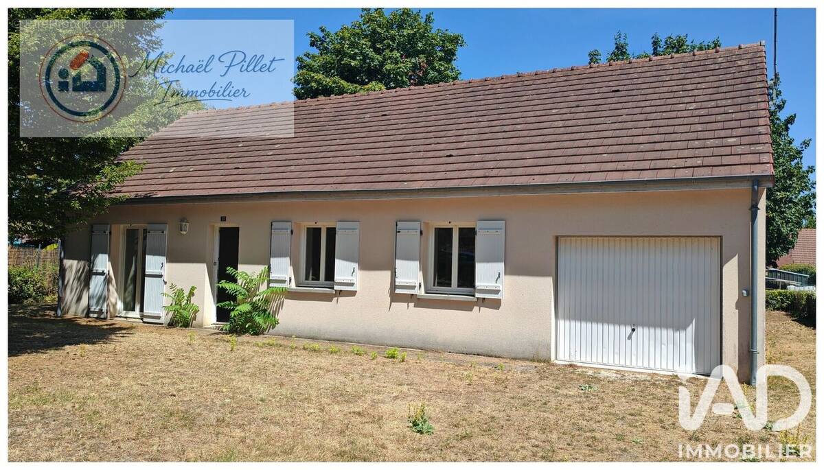 Photo 1 - Maison à AVORD