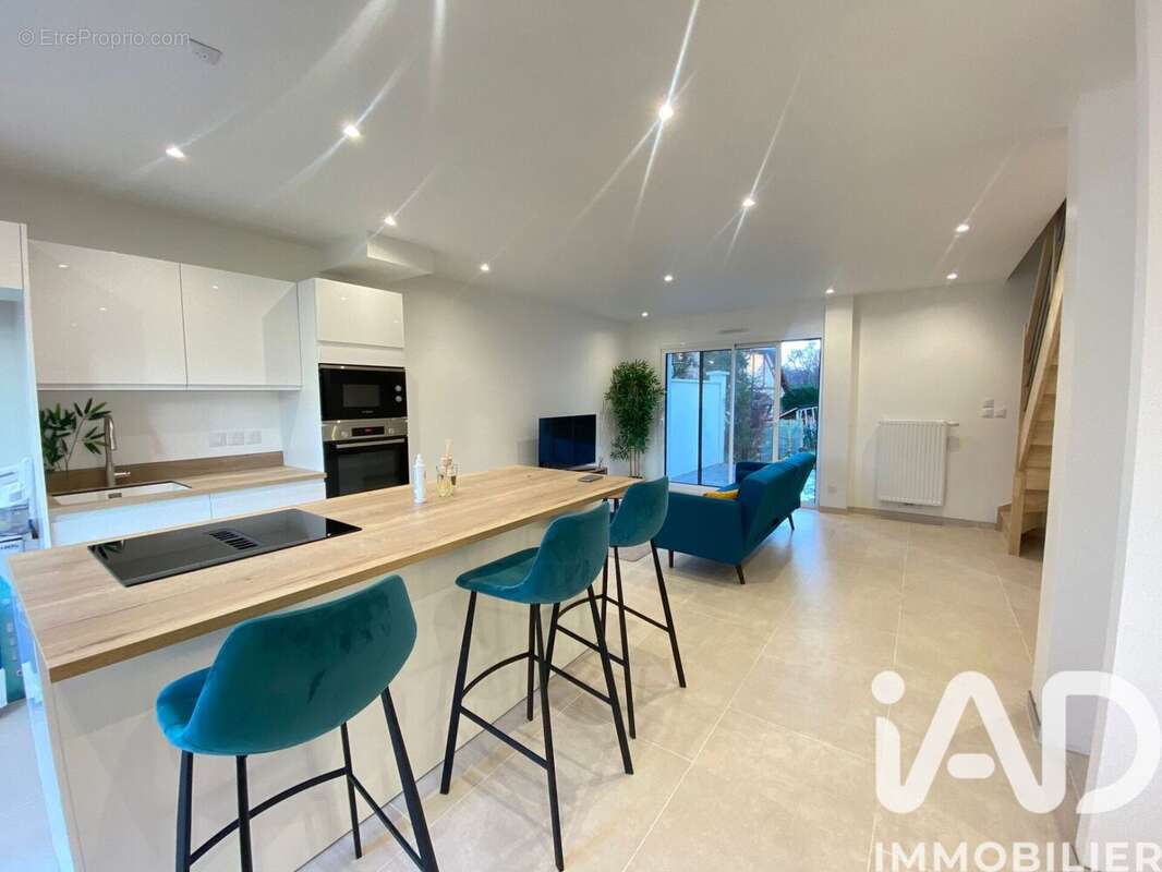 Photo 5 - Maison à FEROLLES-ATTILLY