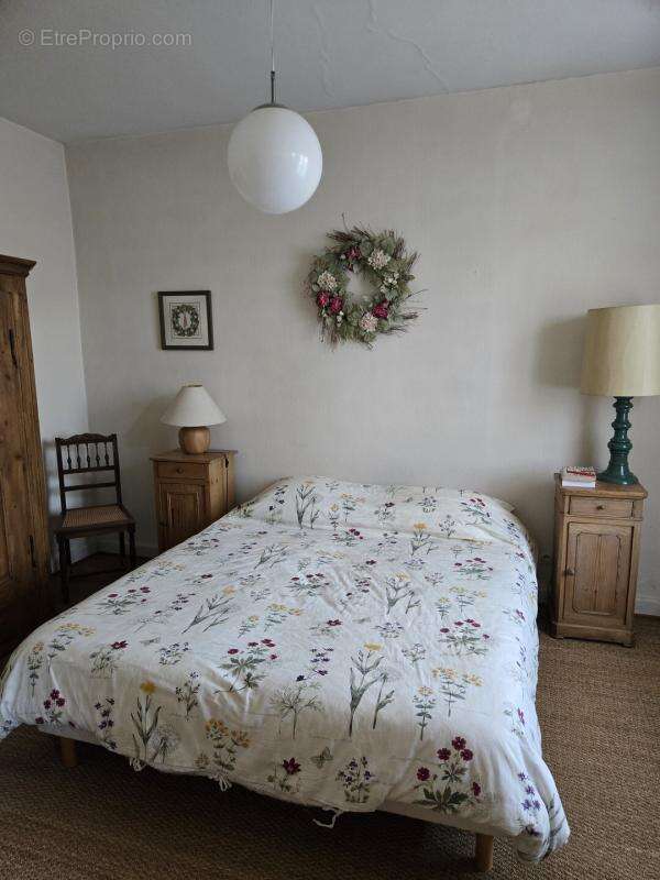 Maison de caractère de 181,50 m² sur un terrain de 1703 m² - photo 11