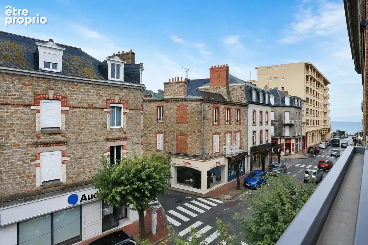 Appartement 2 pièces rénové au centre de Dinard - photo 4
