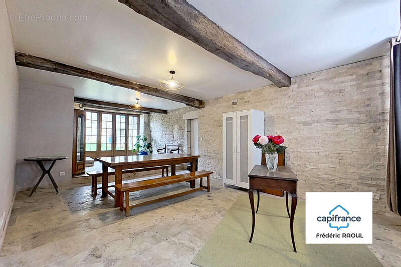 Maison à IS-SUR-TILLE