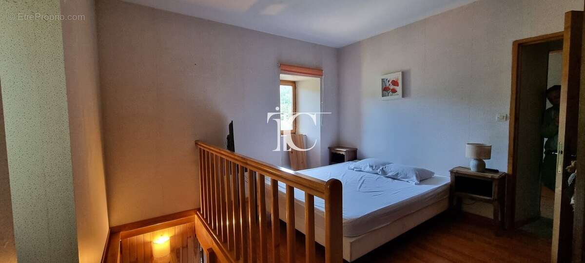Maison à SENECHAS
