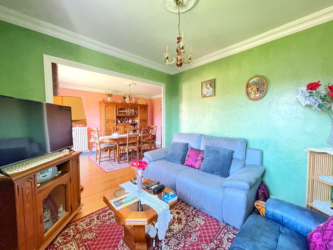 Maison à PIERRE-BENITE