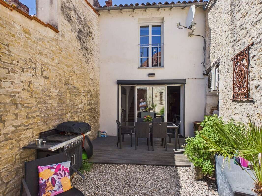 Charmante maison de village rénovée à Verteuil-sur-Charente - photo 13
