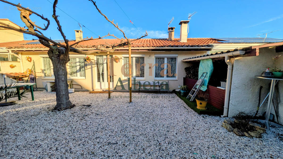Laroque-des-Albères -Vente en NUE PROPRIETE - photo 2
