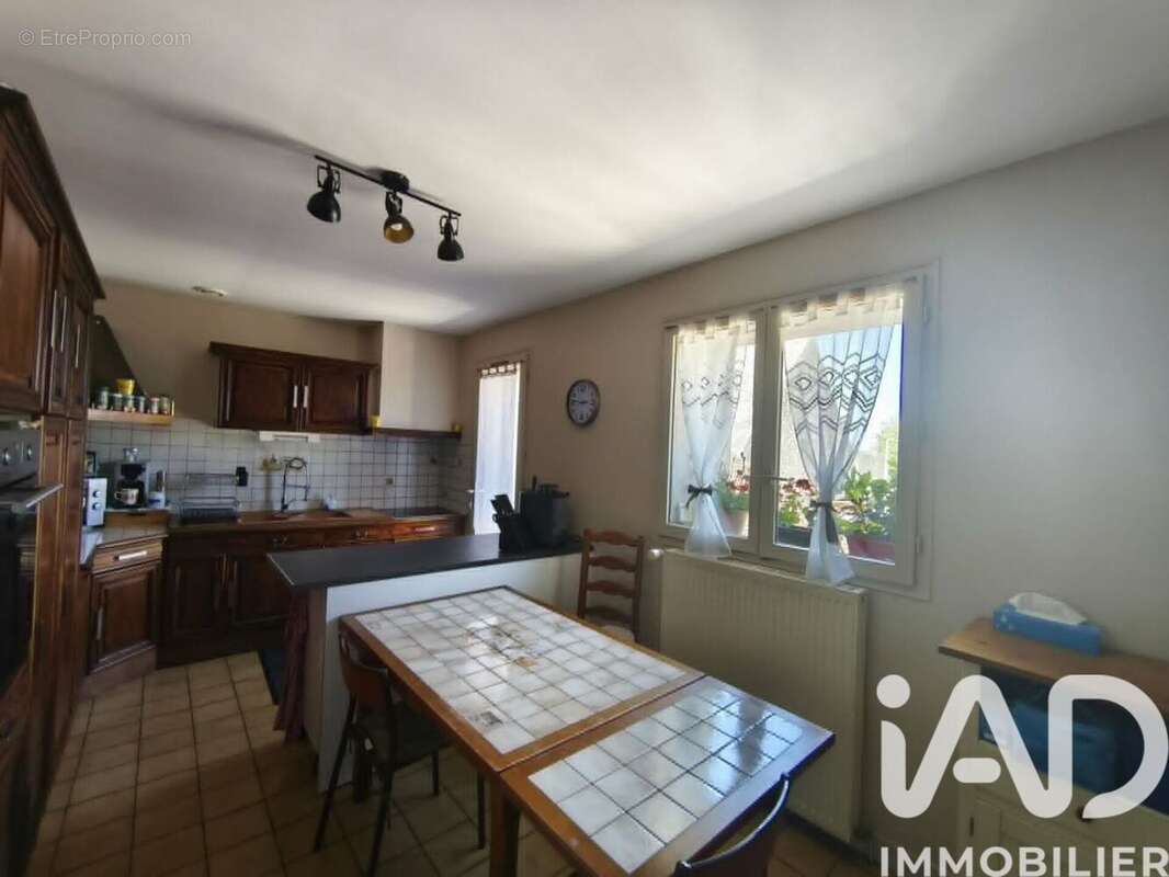 Photo 8 - Maison à SERMAISES