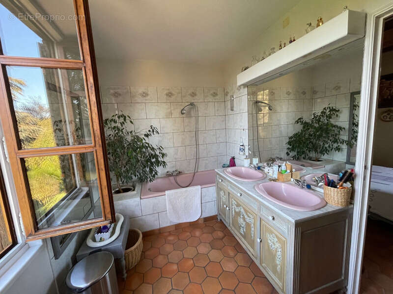 Maison à MONTFORT-SUR-RISLE