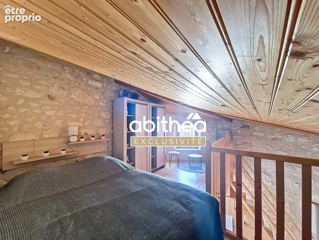 Charentaise rénovée  possibilité 3 chambres  280m2 de terrain clos  - photo 15