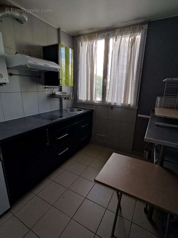 Appartement Ivry Sur Seine 3 pièce(s) 52.77 m2 - photo 2