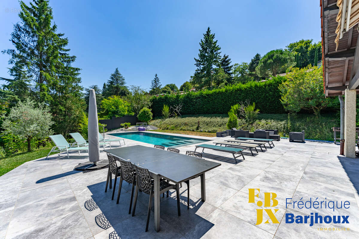 Maison à CHARBONNIERES-LES-BAINS