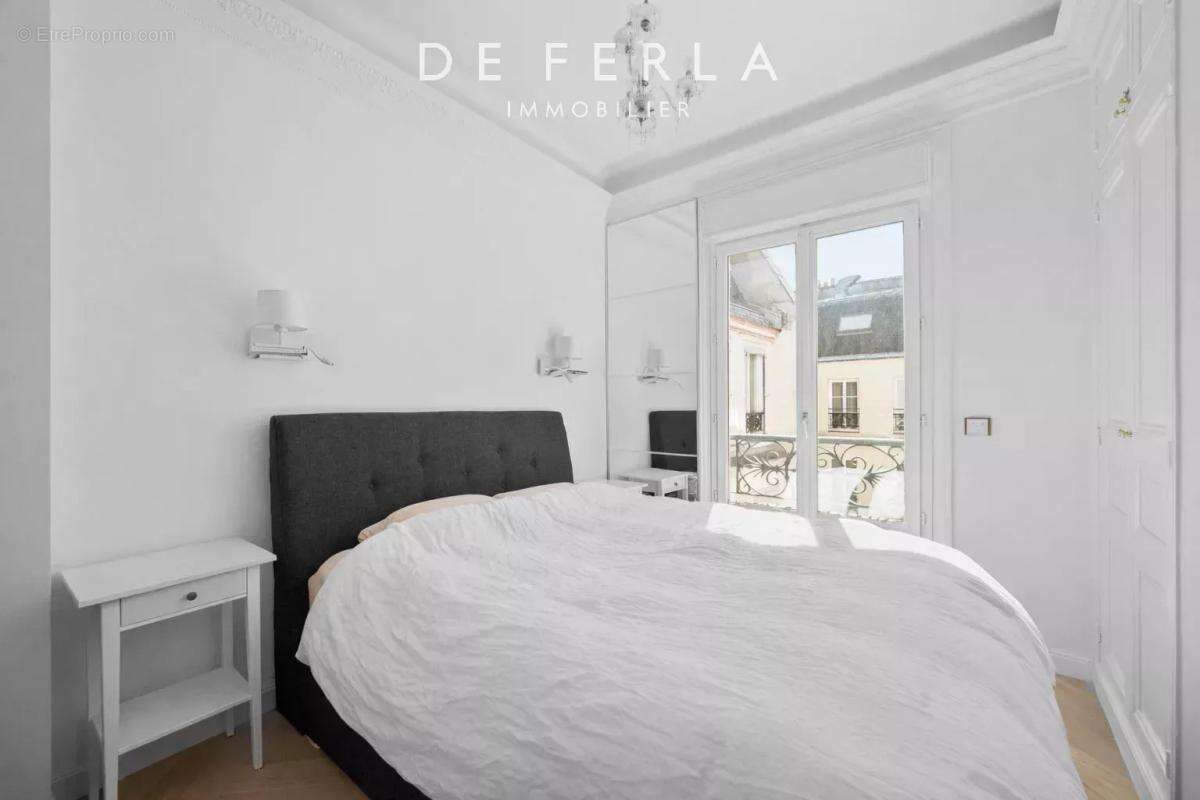 Appartement à PARIS-2E