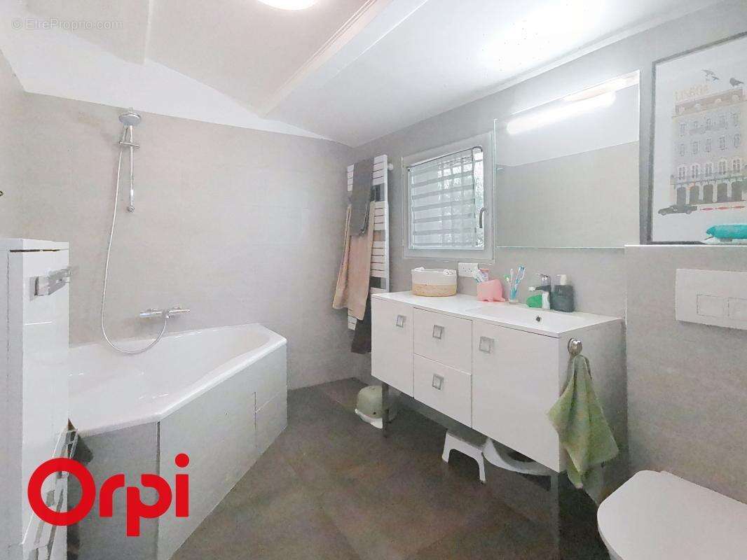 Maison à LA CADIERE-D&#039;AZUR