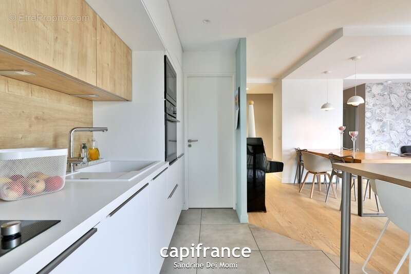 Tassin la demi lune - Appartement T4 de 101m² avec terrasse de 18m² avec garage de 43m² et place de stationnement - photo 8