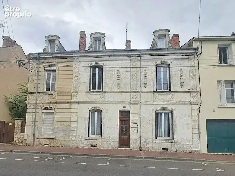 Maison à CHATELLERAULT