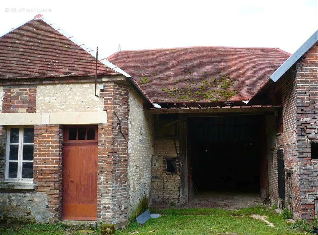 Maison à MONTFEY