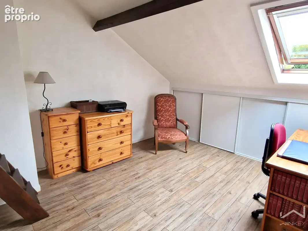 Magnifique Maison de 4 chambres - semi plein pied - très bon état générale - photo 23