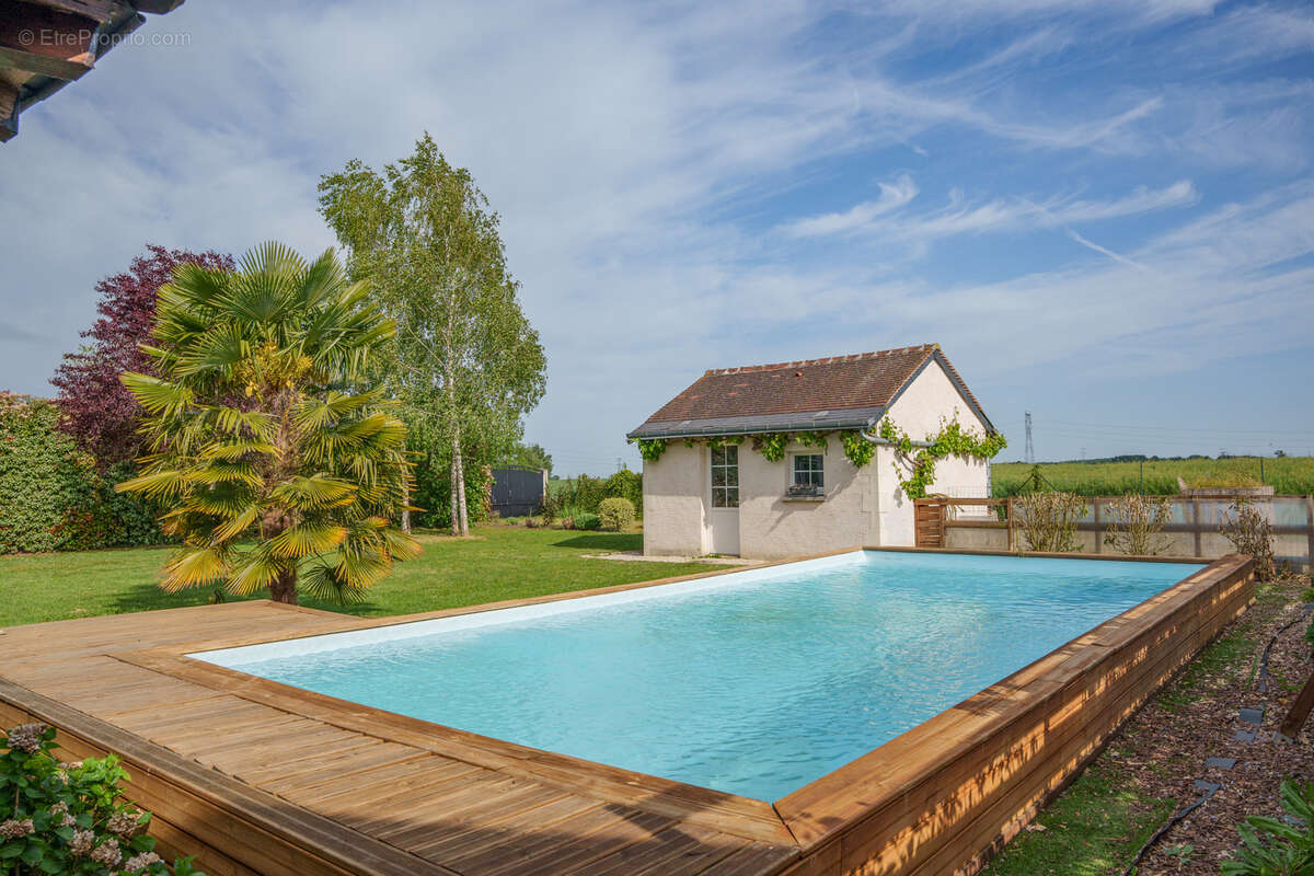 Jolie propriété avec piscine proche de Tours - photo 9