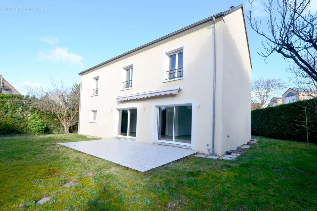 Maison à CROISSY-SUR-SEINE