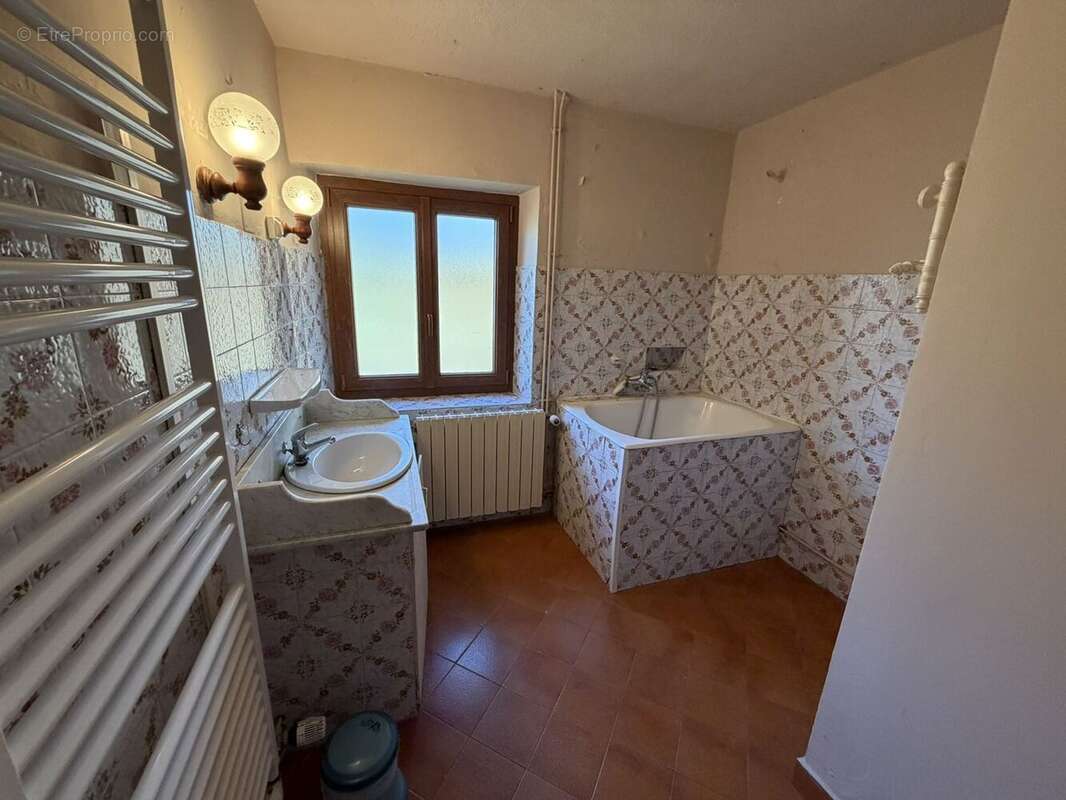 Maison à BEAUMENIL
