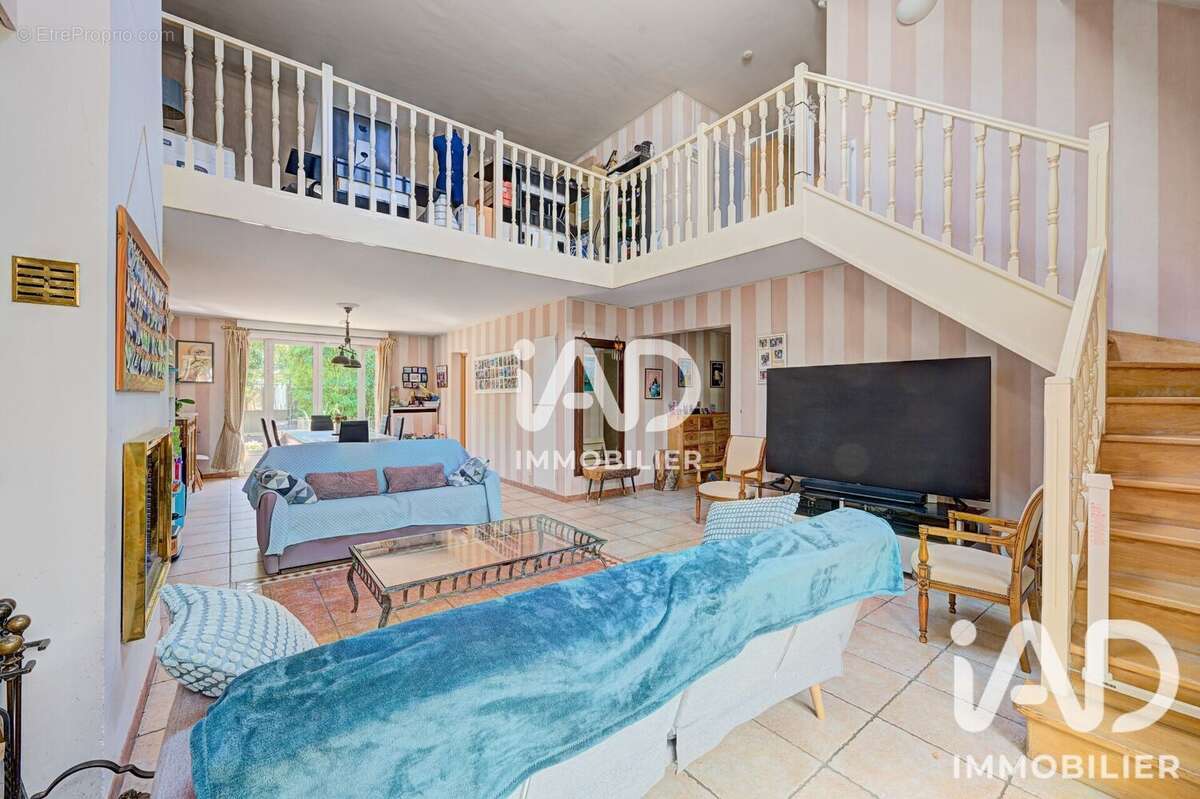 Maison 190 m² à Champigny-Sur-Marne  - photo 5