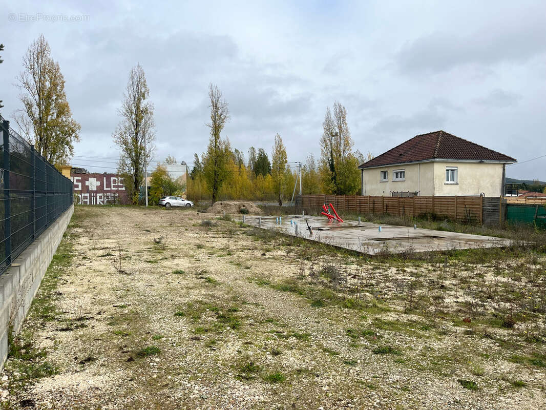 Terrain à TRELISSAC