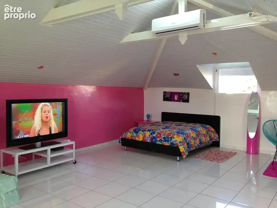 En exclusivite - a vendre – grande maison familiale avec fort potentiel locatif - quartier recherche sainte anne - photo 2