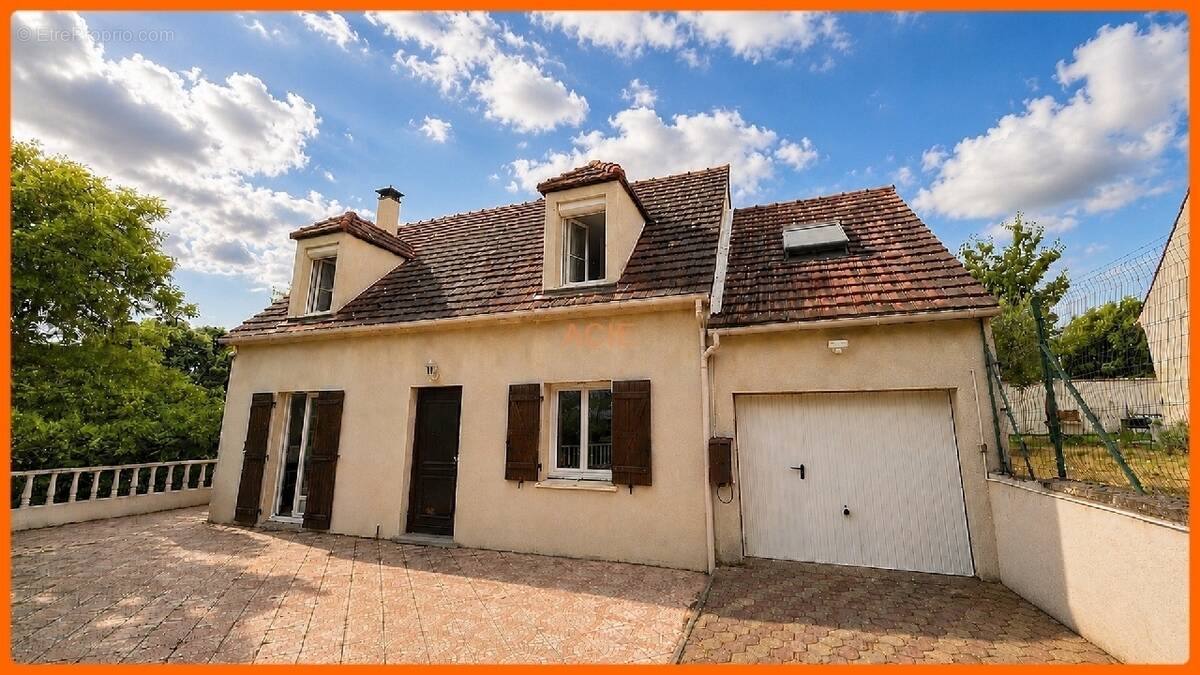 Maison à LOUVRES