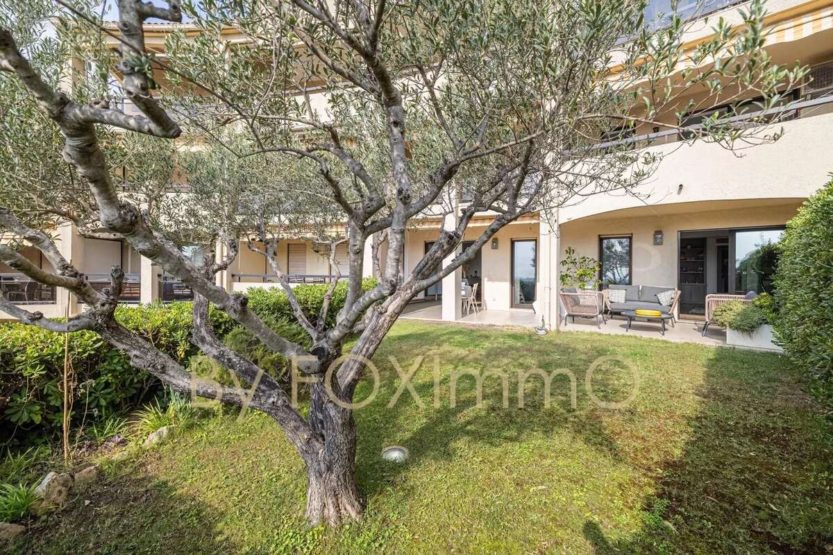 Appartement à MOUGINS