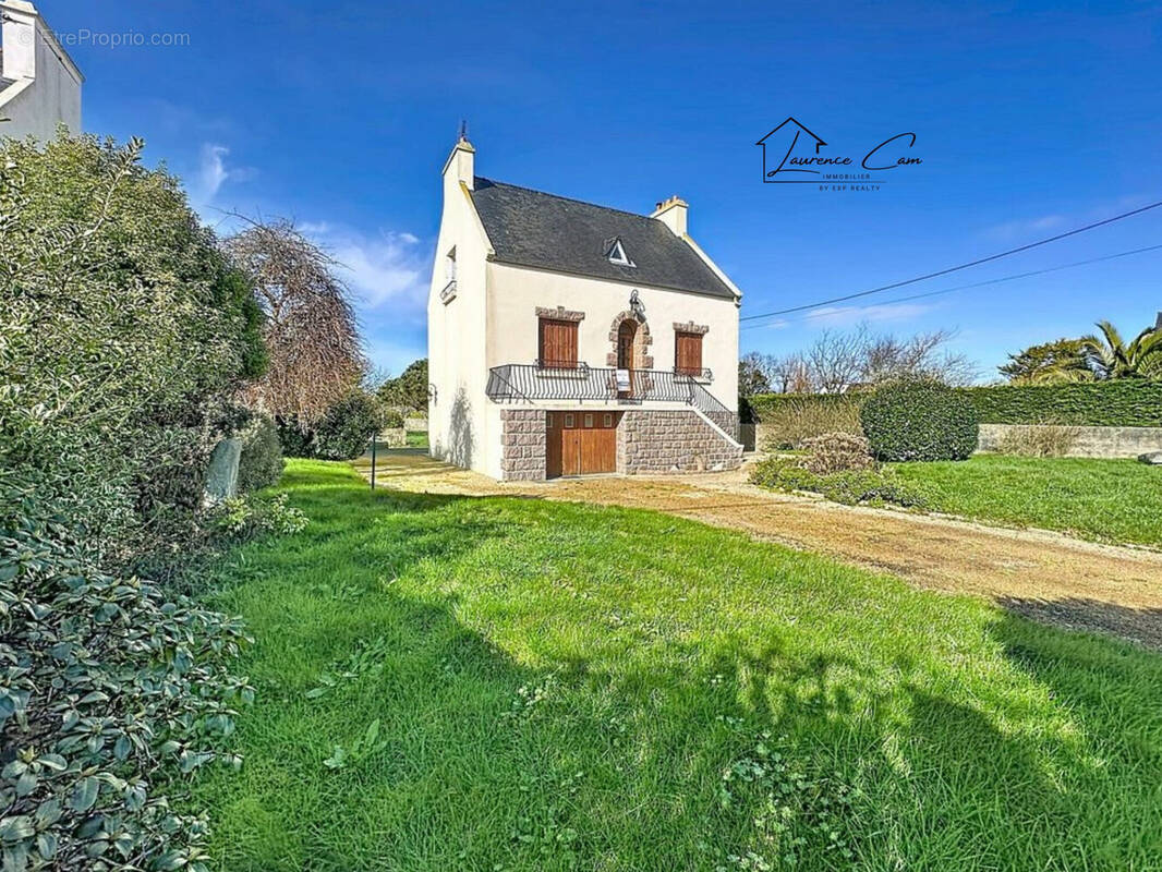 Maison à PLOUGUERNEAU