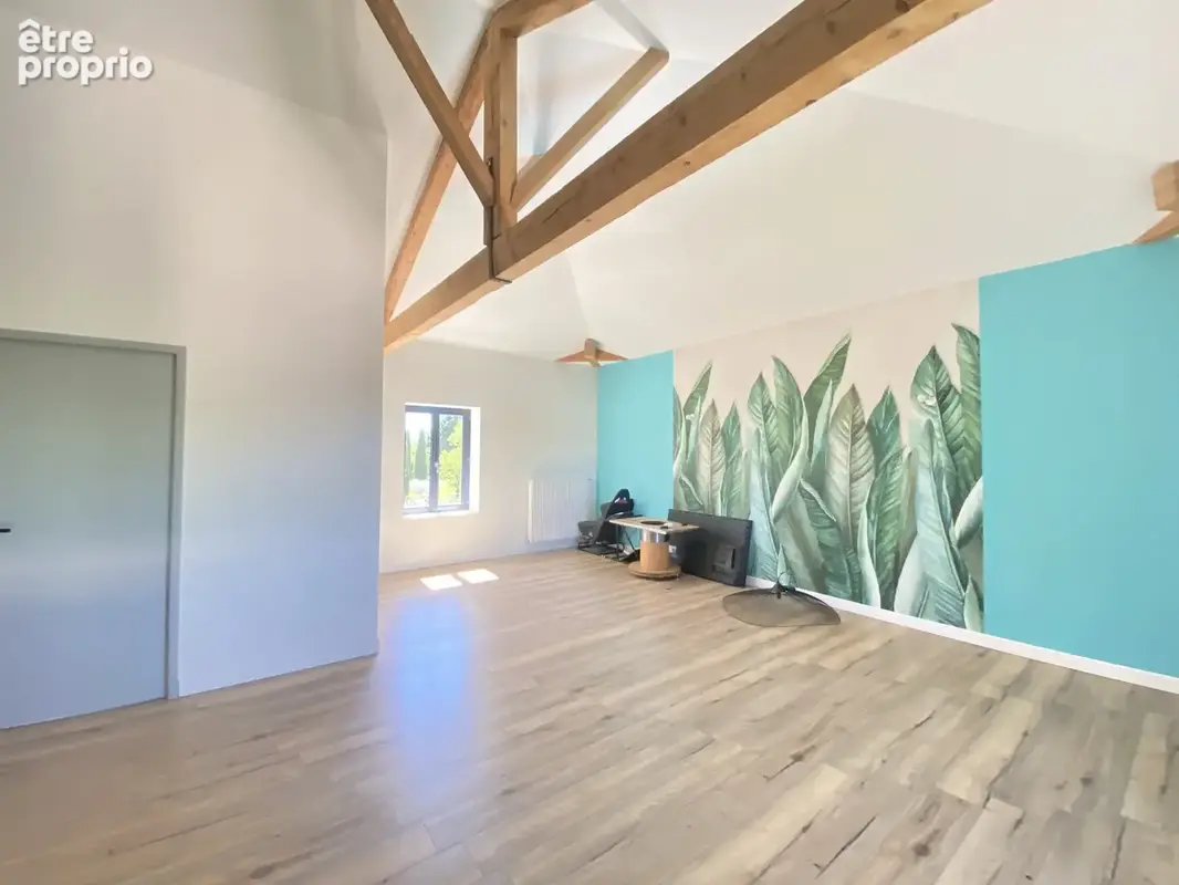 Maison familiale avec piscine à Saint-André-le-Puy — 226 m2 sur 930 m2 clos et arboré - photo 19