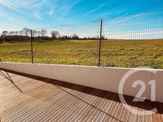 Maison à CHAMPNIERS