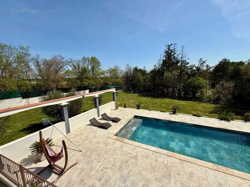 Maison à VILLEMOUSTAUSSOU