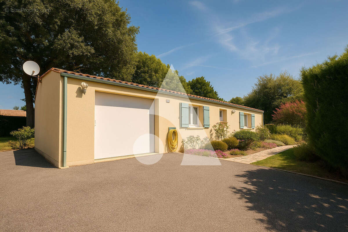 Maison à LA CHAPELLE-PALLUAU