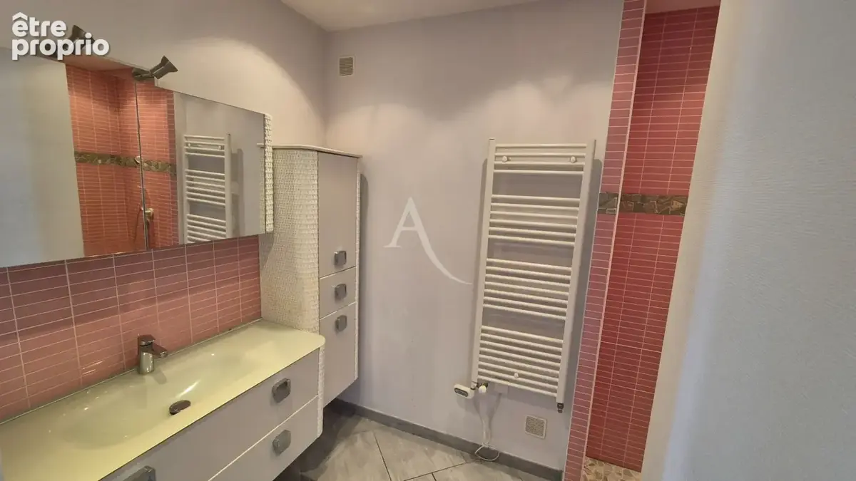 Superbe appartement dans résidence avec ascenseur à Rochefort - photo 9