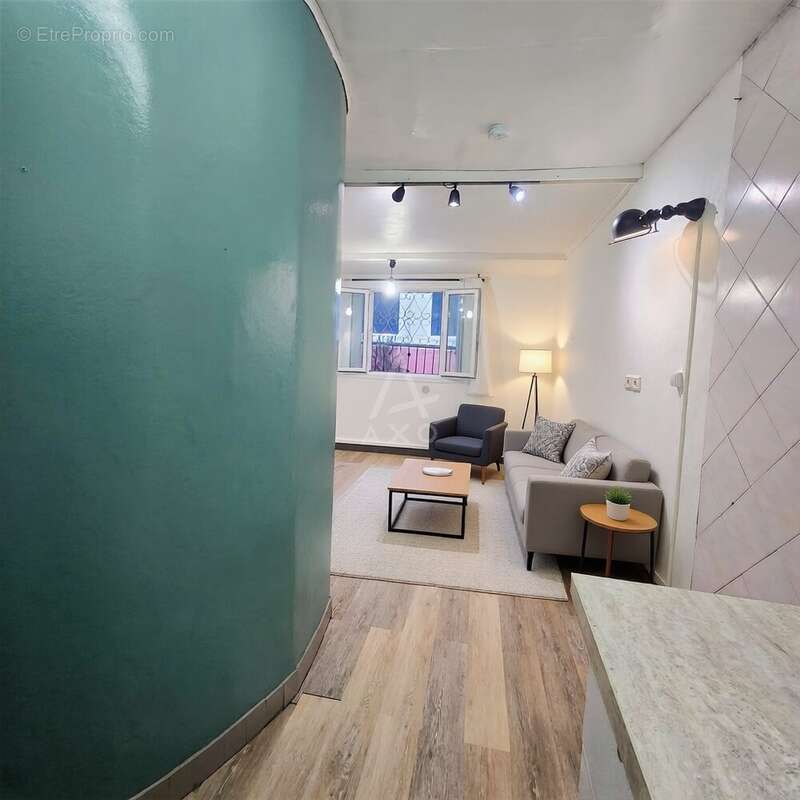 Appartement à PARIS-18E