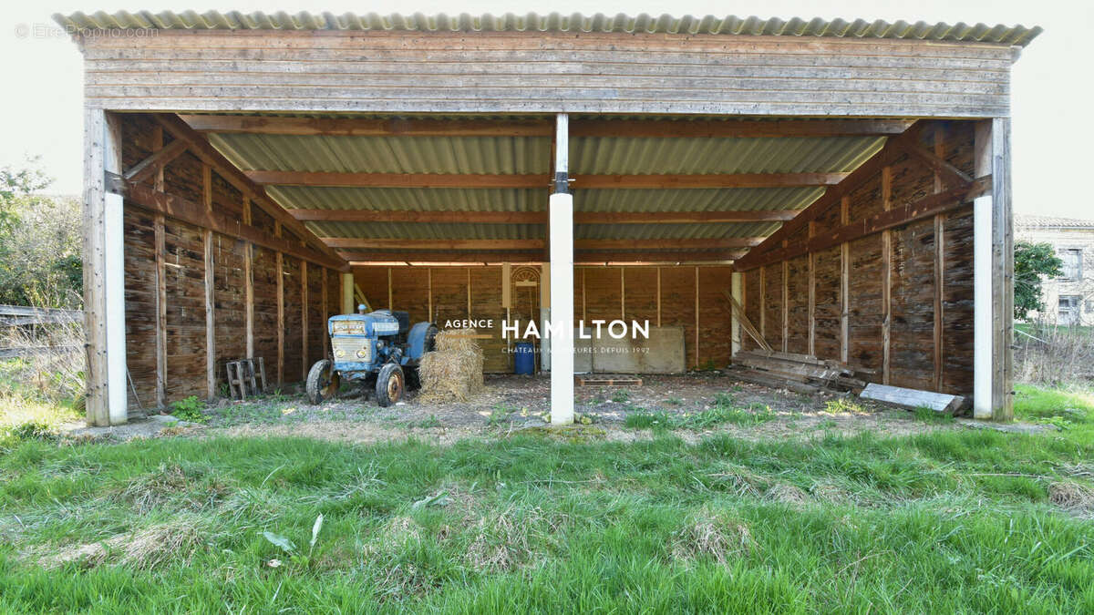 Charmante propriete avec prairies, piscine, garage et batiments annexes - photo 16