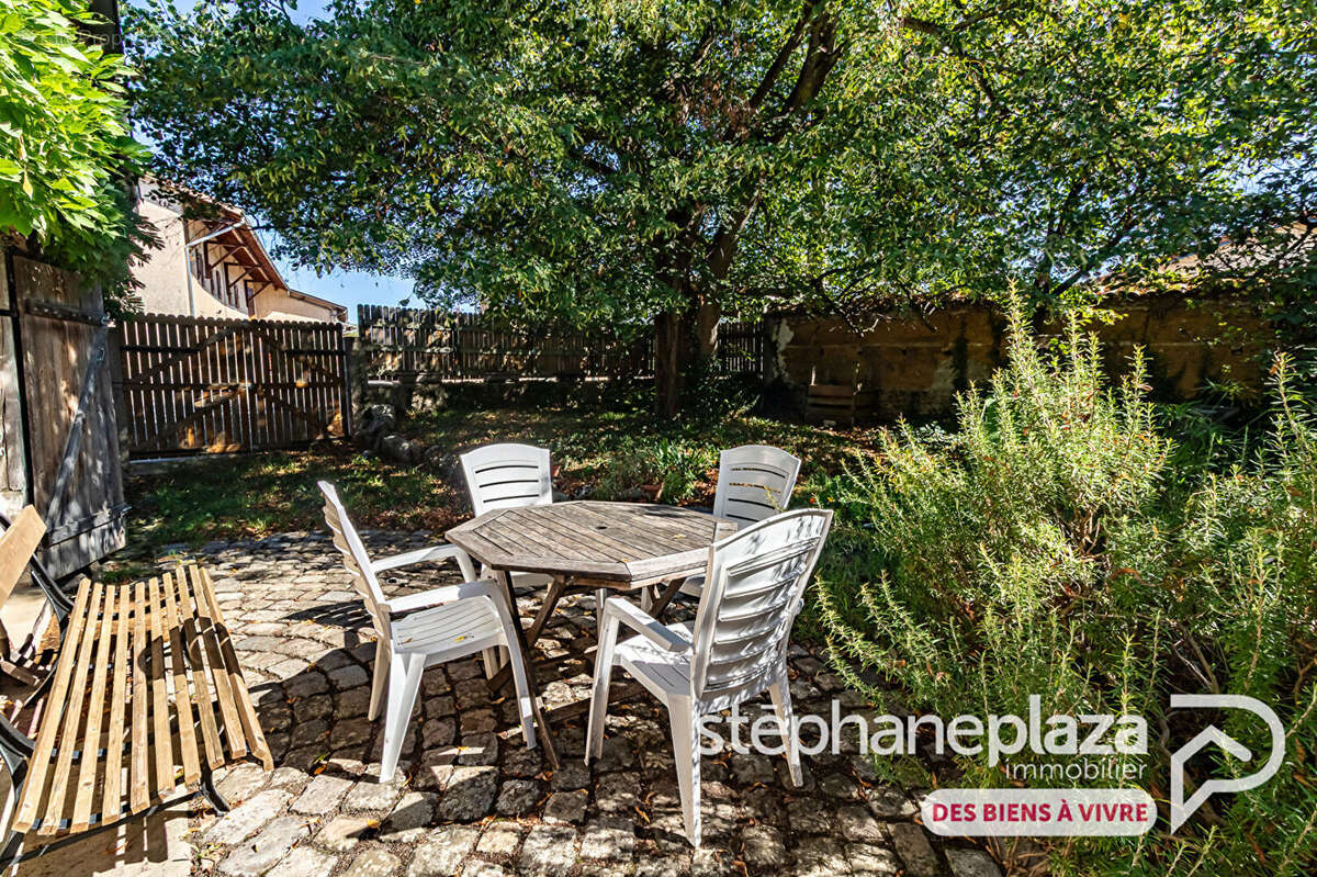 Maison à SAINT-MAURICE-DE-GOURDANS