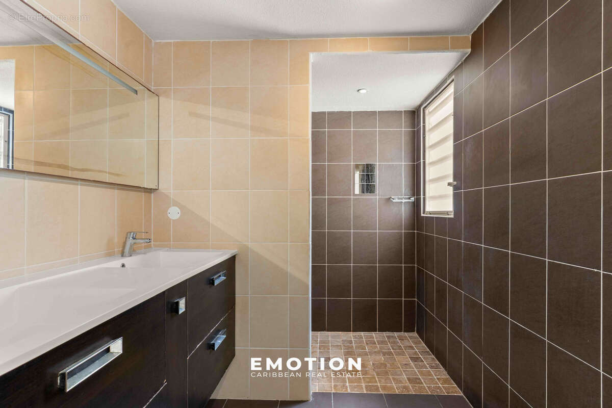 EXCLUSIVITE - Villa T4 vue mer + Studio aux Jardins de la Baie Orientale - photo 22
