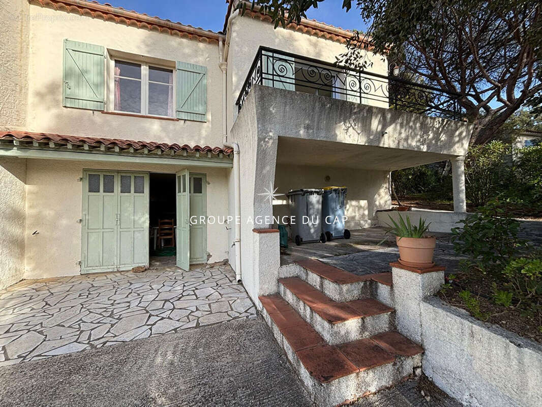 Maison à LES ISSAMBRES